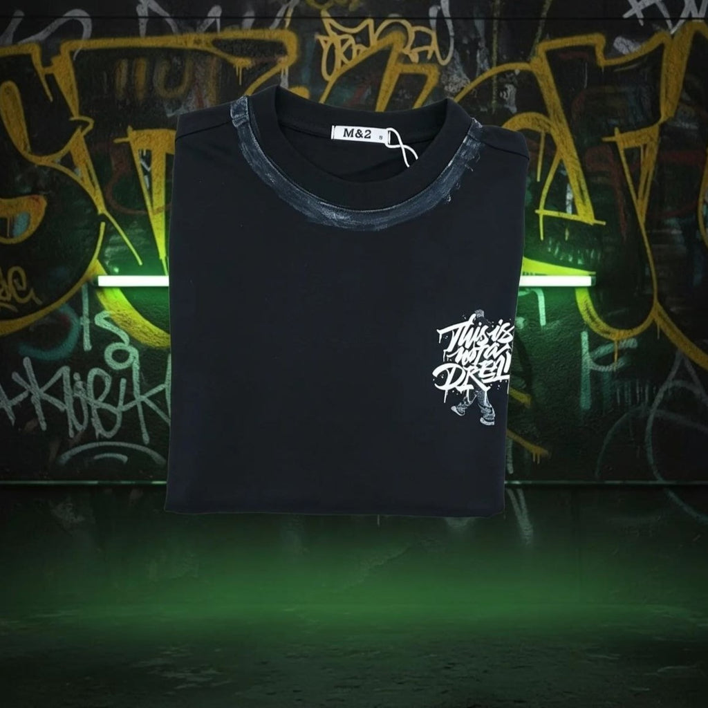 T-shirt THIS IS NOT A DREAM nera